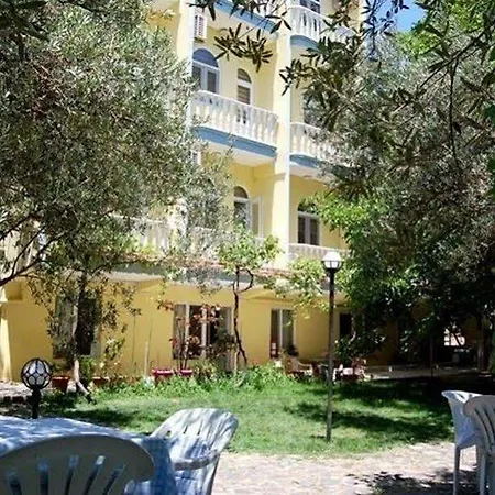 Cunda Selina Hotel 4*